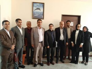 دکتر محمد صادقی همراه دانشجویان دکتری حقوق خصوصی و اساتید بعد از امتحان جامع